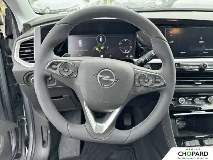 Photo 38 Opel Grandland  1.2 Turbo Hybrid 136 ch e-DCT6