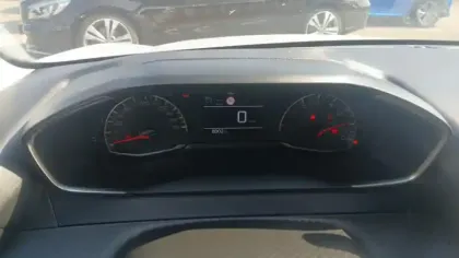 Photo 17 Peugeot 208  PureTech 100 S&S BVM6