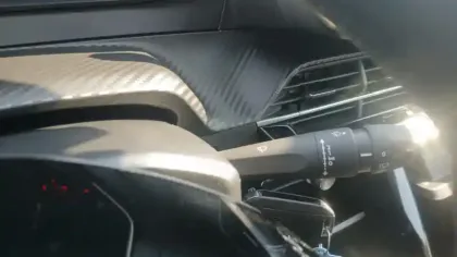 Photo 26 Peugeot 208  PureTech 100 S&S BVM6