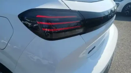 Photo 29 Peugeot 208  PureTech 100 S&S BVM6