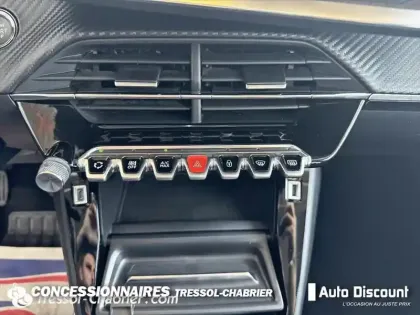 Photo 12 Peugeot 2008  PureTech 130 S&S BVM6 Allure