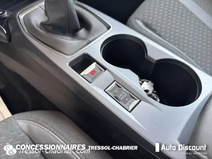 Photo 24 Peugeot 2008  PureTech 130 S&S BVM6 Allure