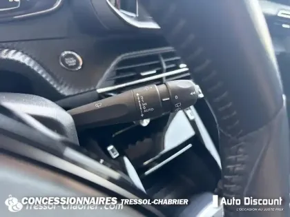 Photo 17 Peugeot 2008  PureTech 130 S&S BVM6 Allure