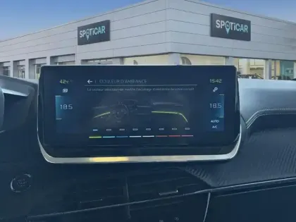 Photo 27 Peugeot 208  Electrique 50 kWh 136ch GT Line