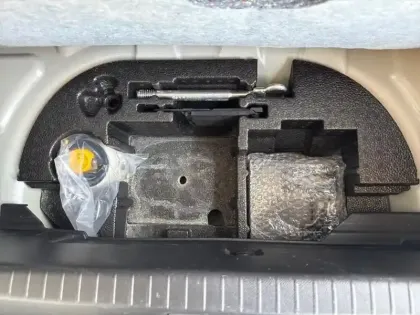 Photo 26 Peugeot 208  Electrique 50 kWh 136ch GT Line