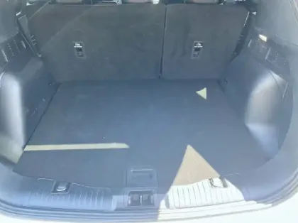 Photo 10 Ford Kuga 2.5 Duratec 190ch FHEV E85 ST-Line BVA