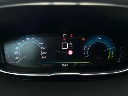 Photo 14 Peugeot 3008  HYBRID 225ch GT Pack e-EAT8