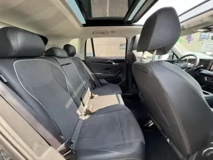 Photo 6 Volkswagen Tiguan  1.5 eHybrid 272ch Elegance DSG6