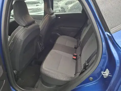 Photo 7 Renault Captur  E-Tech full hybrid 160 ch