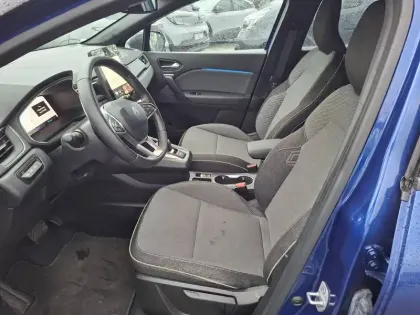 Photo 5 Renault Captur  E-Tech full hybrid 160 ch