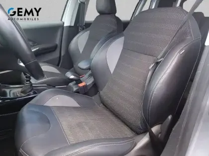 Photo 8 Peugeot 2008  PureTech 130ch S&S BVM6