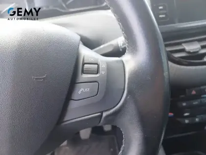 Photo 14 Peugeot 2008  PureTech 130ch S&S BVM6