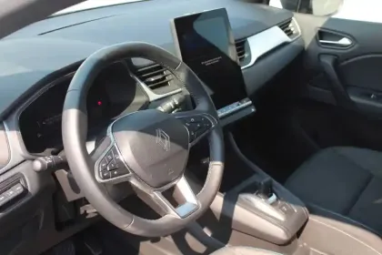 Photo 47 Renault Captur  E-Tech full hybrid 160 ch
