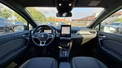 Photo 8 Renault Captur  E-Tech full hybrid 160 ch