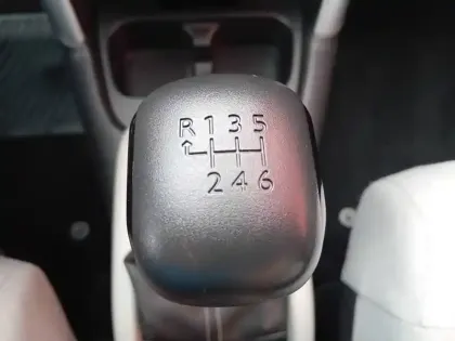 Photo 27 Citroën C3 Aircross  PureTech 110 S&S BVM6