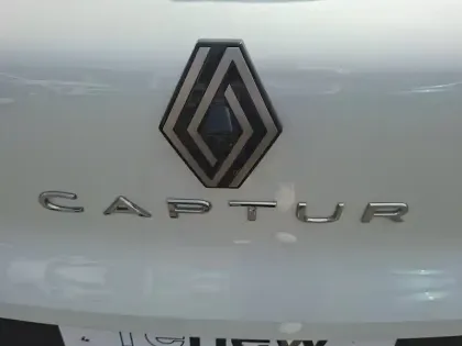 Photo 33 Renault Captur  E-Tech full hybrid 160 ch