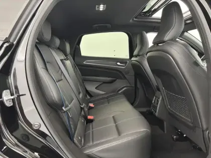 Photo 46 Renault Arkana  E-Tech 145 - 23