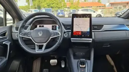 Photo 9 Renault Captur  E-Tech full hybrid 160 ch