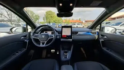 Photo 8 Renault Captur  E-Tech full hybrid 160 ch