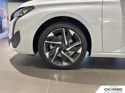 Photo 8 Peugeot 308  Hybrid 145 e-DCS6