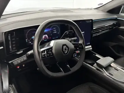 Photo 41 Renault Austral  E-Tech hybrid 200