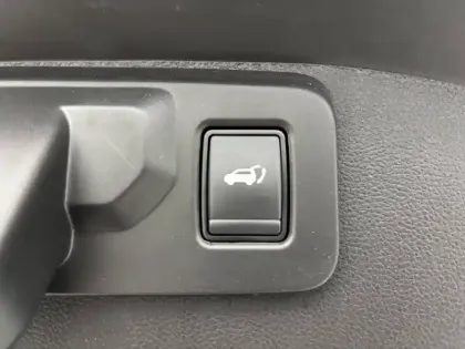 Photo 49 Renault Austral  E-Tech hybrid 200