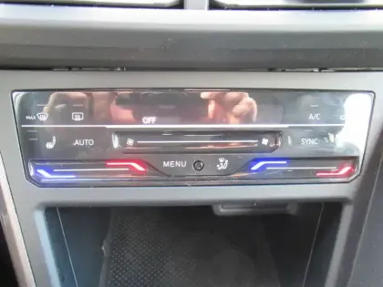 Photo 52 Volkswagen Polo  1.0 TSI 95 S&S DSG7