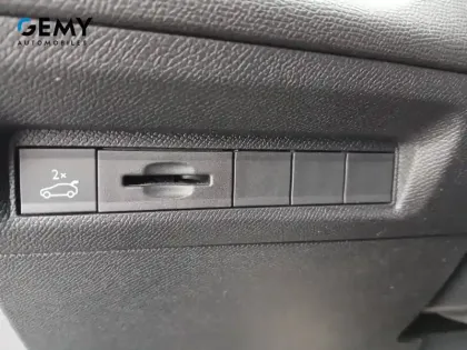 Photo 62 Peugeot 408  PureTech 130 ch S&S EAT8