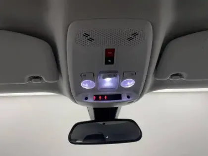 Photo 25 Peugeot 2008  PureTech 100 S&S BVM6