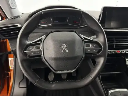 Photo 14 Peugeot 2008  BlueHDi 110 S&S BVM6