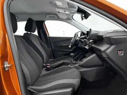 Photo 13 Peugeot 2008  BlueHDi 110 S&S BVM6