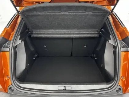 Photo 17 Peugeot 2008  BlueHDi 110 S&S BVM6