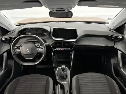 Photo 24 Peugeot 2008  BlueHDi 110 S&S BVM6