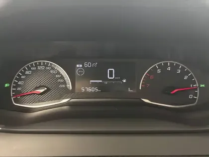 Photo 16 Peugeot 2008  BlueHDi 110 S&S BVM6