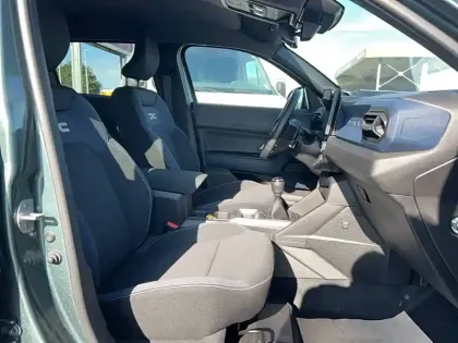 Photo 11 Dacia Duster  Mild Hybrid 130