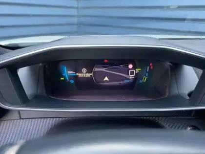 Photo 11 Peugeot 2008  e- 136ch GT Line