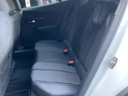 Photo 8 Peugeot 2008  e- 136ch GT Line