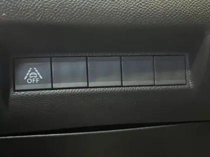 Photo 25 Peugeot 208  e- 136ch GT