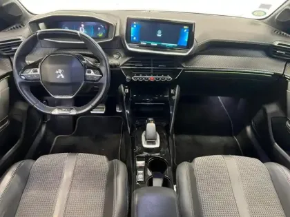 Photo 21 Peugeot 208  e- 136ch GT