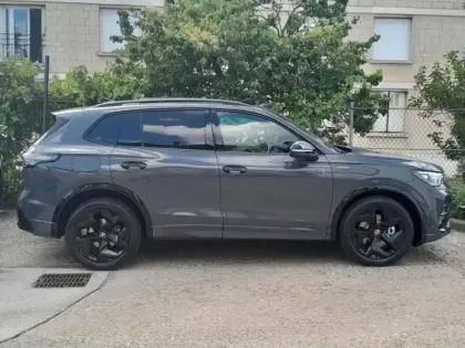 Photo 20 Volkswagen Tiguan  1.5 eHybrid 204ch R-Line Edition DSG6