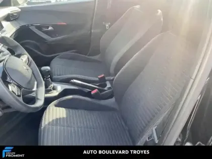 Photo 10 Peugeot 2008  1.2 PureTech 100ch S&S Active Business