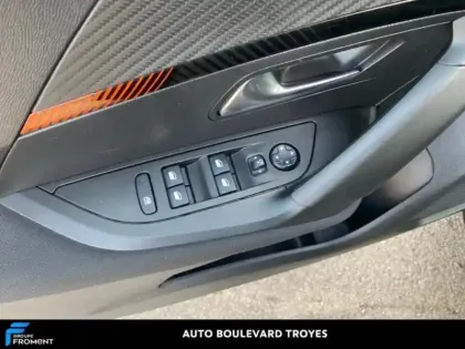 Photo 14 Peugeot 2008  1.2 PureTech 100ch S&S Active Business