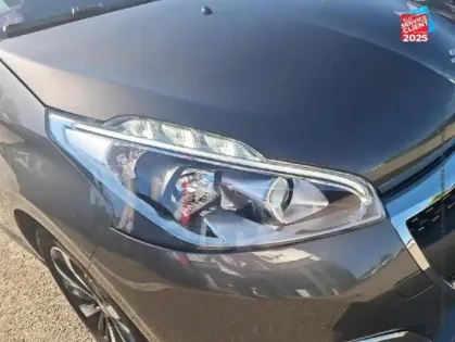 Photo 12 Peugeot 208  1.2 PureTech 82ch Tech Edition 5p GPS