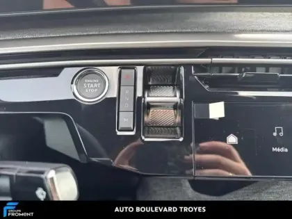 Photo 28 Peugeot 3008  1.2 Hybrid 136ch Allure e-DCS6
