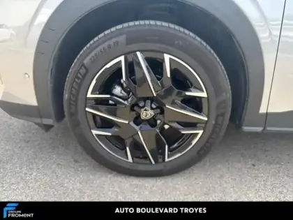 Photo 27 Peugeot 3008  1.2 Hybrid 136ch Allure e-DCS6
