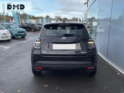 Photo 10 Fiat 600  1.2 Hybrid 100ch Pack Confort DCT6