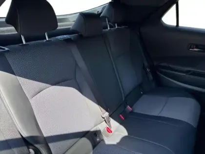 Photo 11 Toyota C-HR  1.8 Hybride 140ch Collection NG23