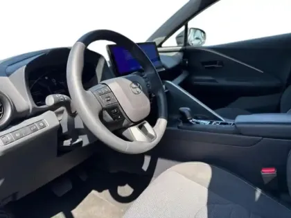 Photo 14 Toyota C-HR  1.8 Hybride 140ch Collection NG23