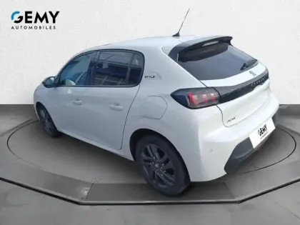 Photo 37 Peugeot 208  PureTech 100 S&S BVM6