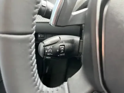 Photo 37 Peugeot 208  Hybrid 110 e-DCS6